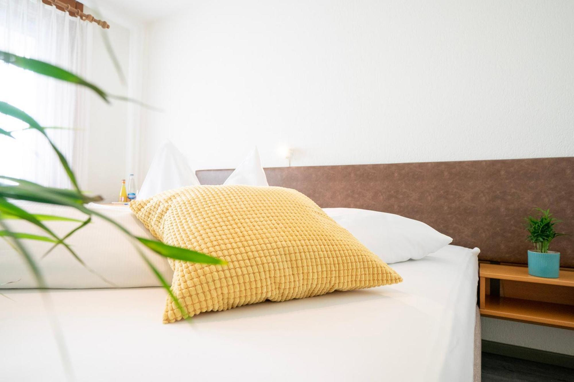 Hotel Sonne - Self Check-In Schwarzenburg Екстер'єр фото